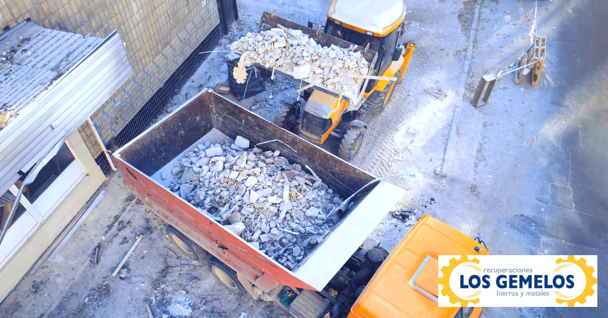 En este momento estás viendo Desmontaje y recogida de residuos en Madrid