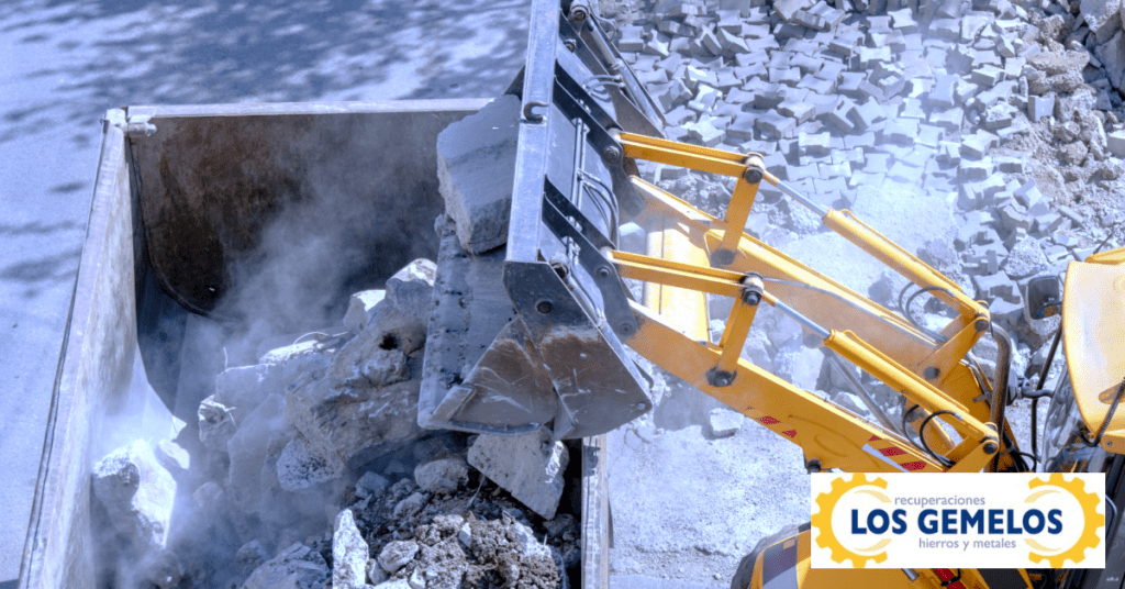 desmontaje y recogida de residuos en Madrid